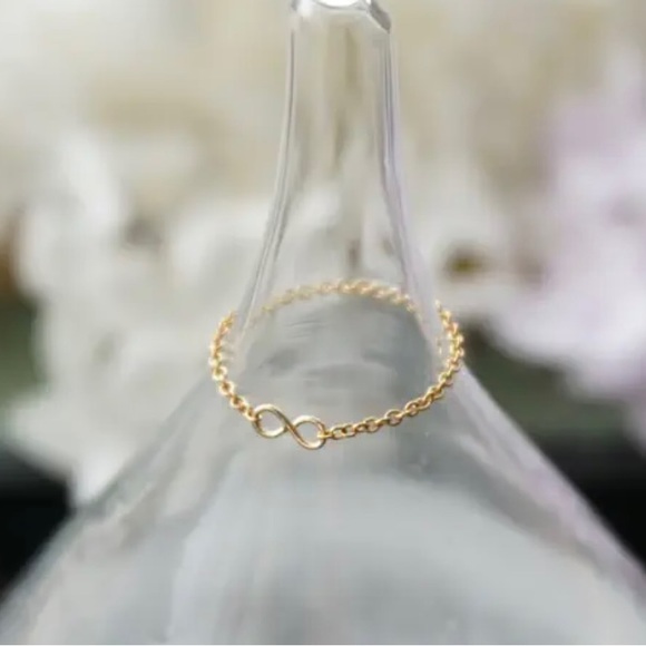 Brand new Mejuri inspired fashion ring size 3.5 for pinky - Picture 2 of 6